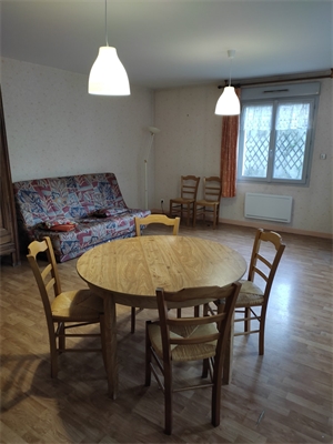 appartement à la location -   02200  SOISSONS, surface 175,5 m2 location appartement - APR739925